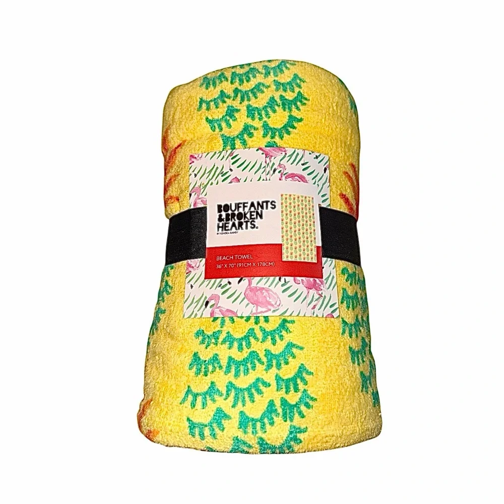NEW Bouffants & Broken Hearts by Kendra Dandy Large Yellow Pineapple Beach Towel